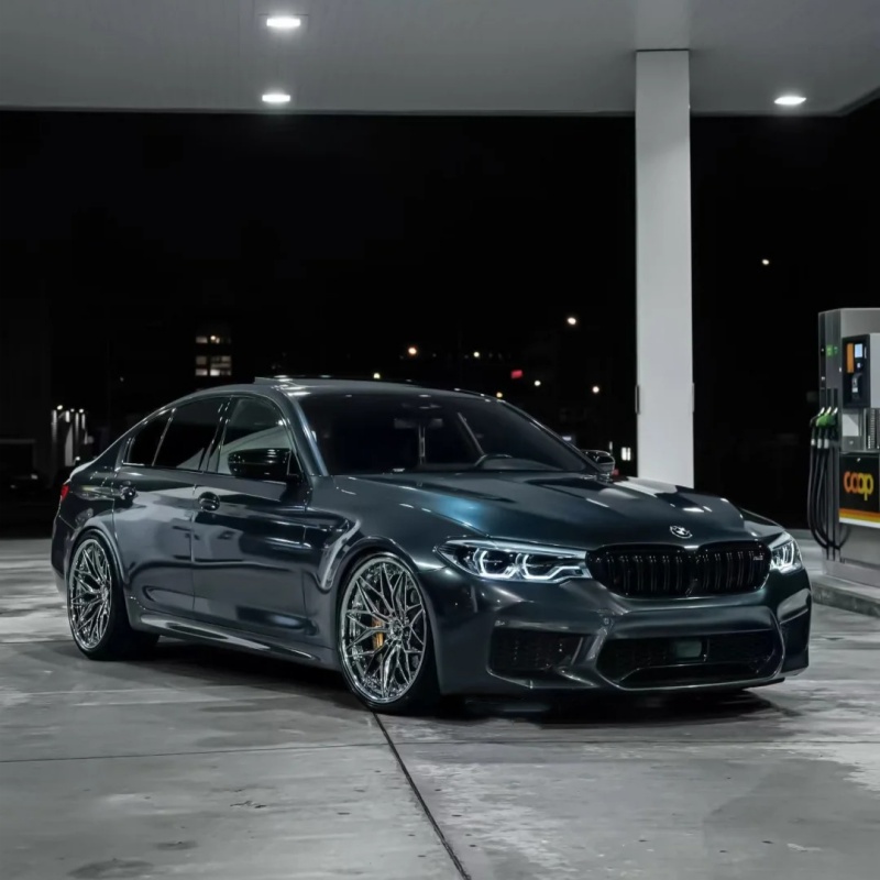 Ravoony Basic PET Glossy Metallic Emerald Green Car Wrap