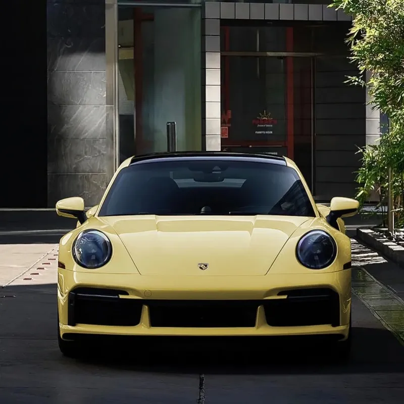 Ravoony Plus Glossy Sunbath Yellow Car Wrap