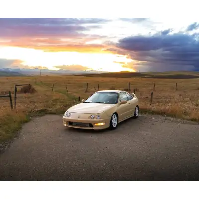 Ravoony Plus Glossy Sunbath Yellow Car Wrap 01