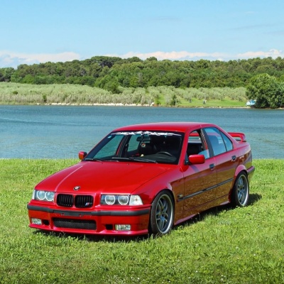Ravoony Basic Gloss Metallic Vampire Red Vinyl Car Wrap 01