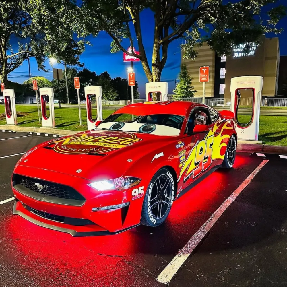 Ravoony Plus Customized Lightning Mcqueen Car Wrap