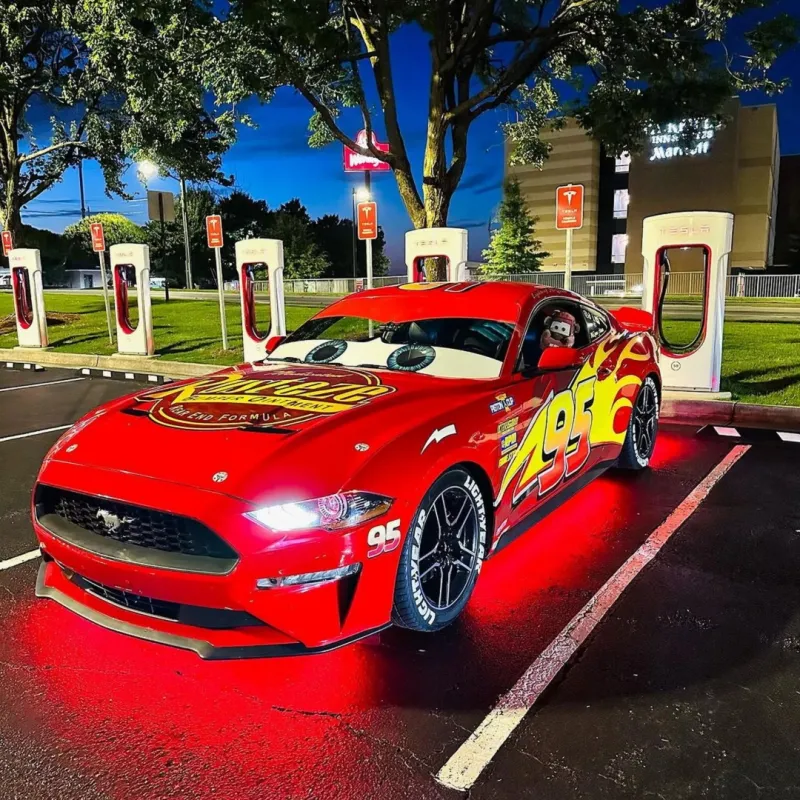 Ravoony Plus Customized Lightning Mcqueen Car Wrap