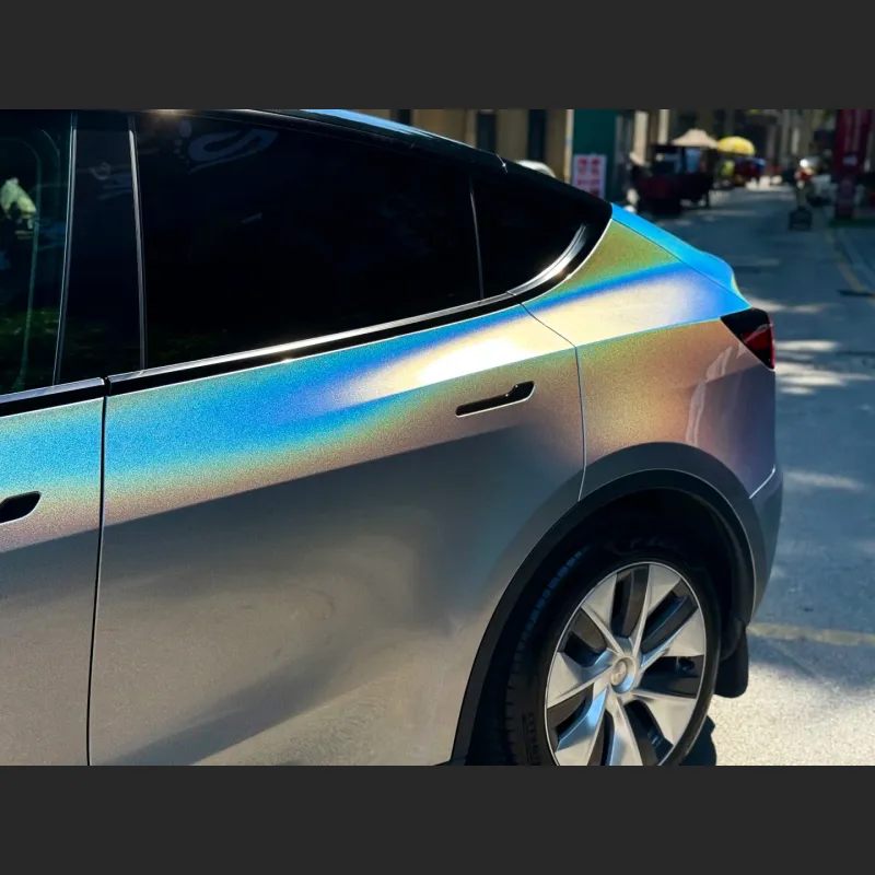 Ravoony Plus Ultra Gloss Iridescent Laser Silver Car Wrap