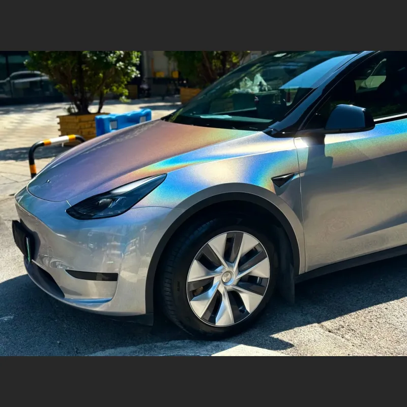 Ravoony Plus Ultra Gloss Iridescent Laser Silver Car Wrap