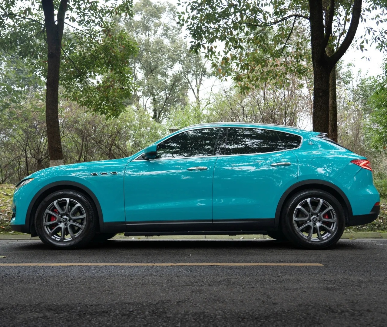 Ravoony Basic Gloss Bay Blue Vinyl Car Wrap