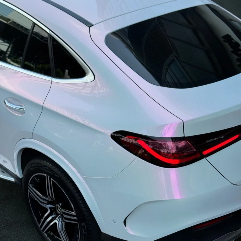 Ravoony Plus Gloss Diamond Pink White Car Wrap