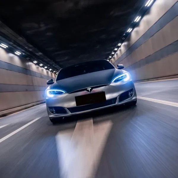 Ravoony Plus Matte Chrome Alexander Silver Metallic Vinyl Wrap