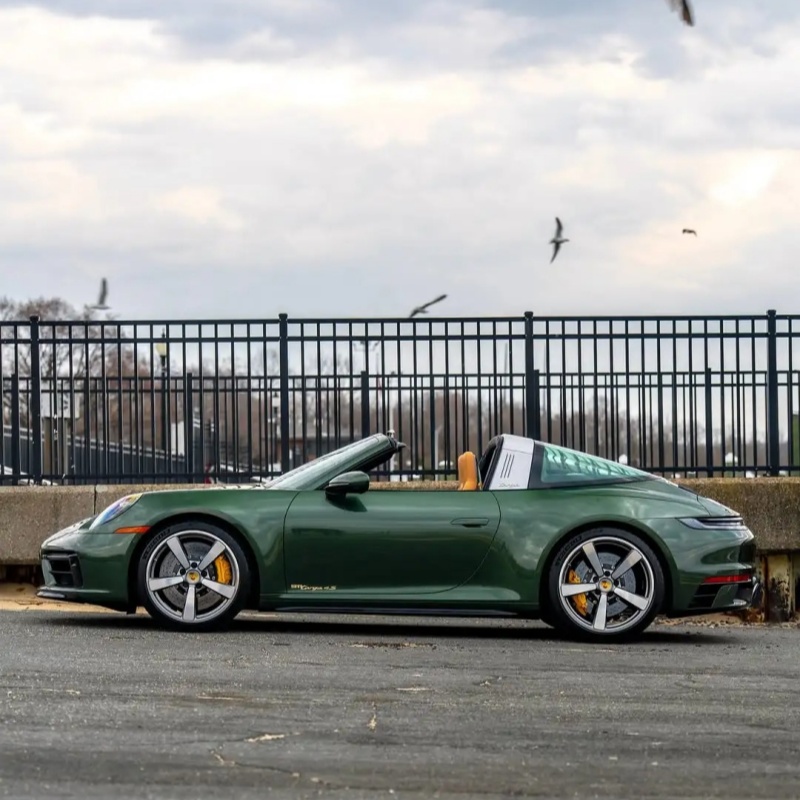 Ravoony Plus PET Gloss Metallic Porsche Oak Green Car Vinyl Wrap