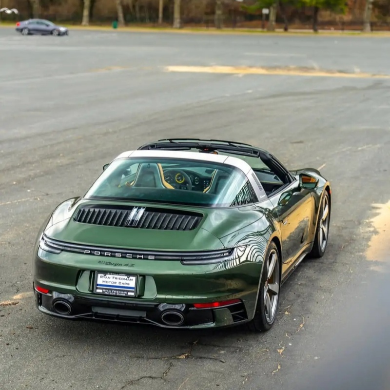 Ravoony Plus PET Gloss Metallic Porsche Oak Green Car Vinyl Wrap