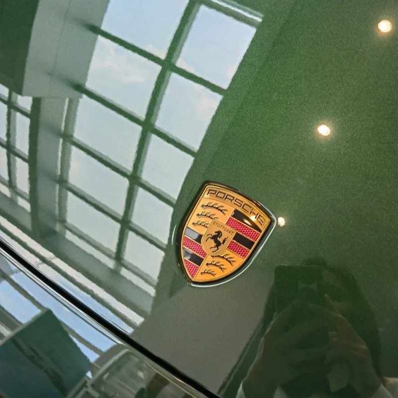 Ravoony Plus PET Gloss Metallic Porsche Oak Green Car Vinyl Wrap