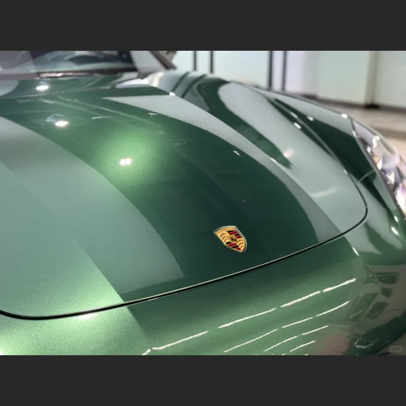 Ravoony Plus PET Glossy Metallic Emerald Green Car Wrap