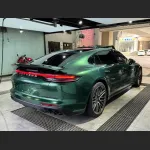 Ravoony Plus PET Glossy Metallic Emerald Green Car Wrap
