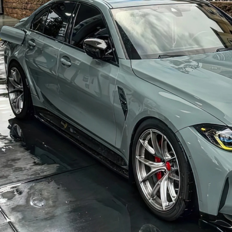 Ravoony Plus PET Gloss Shadow Green Car Wrap