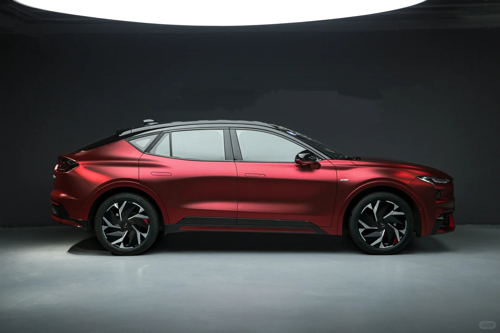 Ravoony Basic Matte Chrome Romanee Red Vinyl Car Wrap