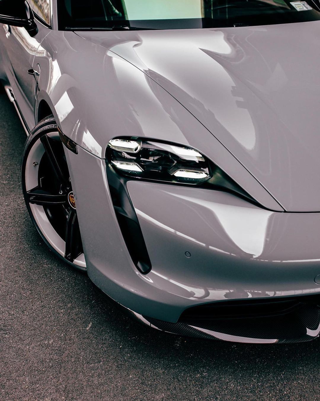 Ravoony Plus PET High Gloss Light Nardo Grey Wrap