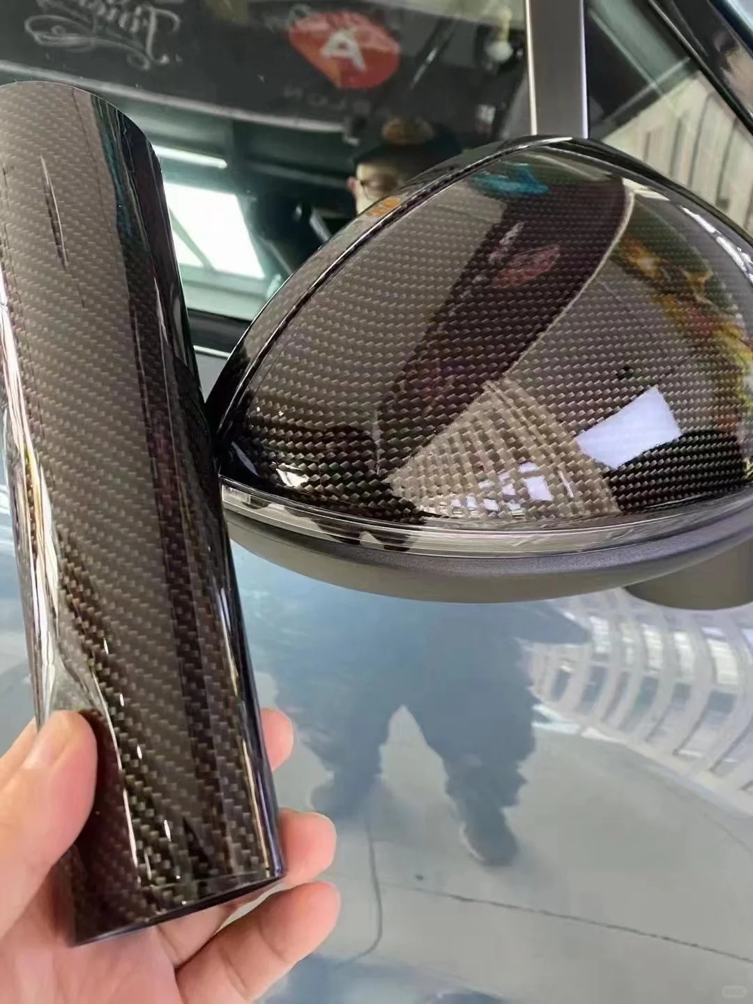 Ravoony Plus Glossy 3D Carbon Black Vinyl Wrap