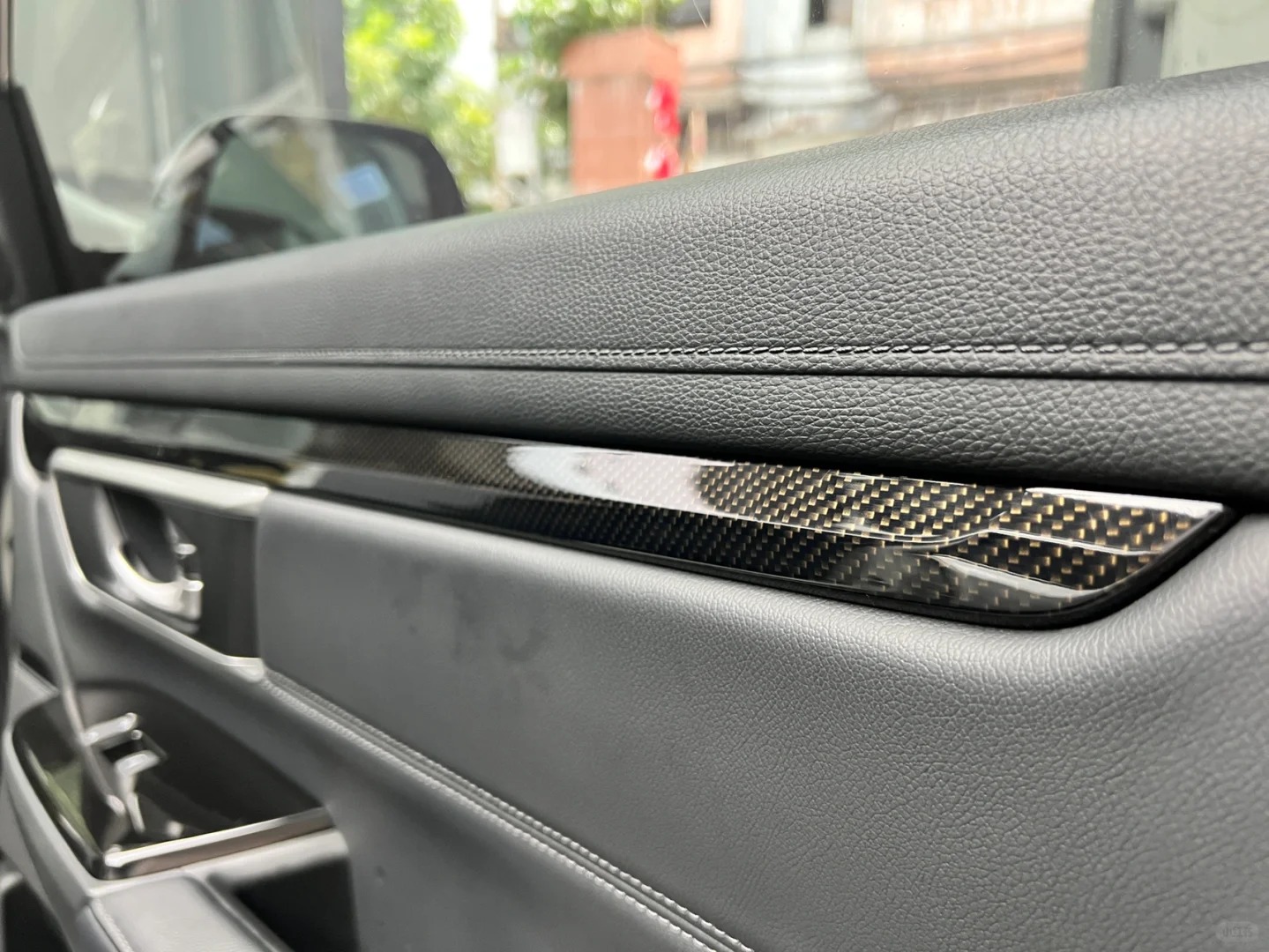 Ravoony Plus Glossy 3D Carbon Black Vinyl Wrap