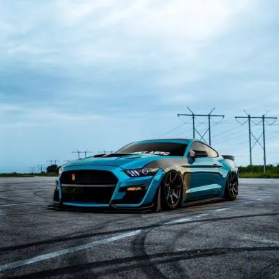 Ravoony Plus Glossy Metallic Atomic Cyan Car Vinyl Wrap 02