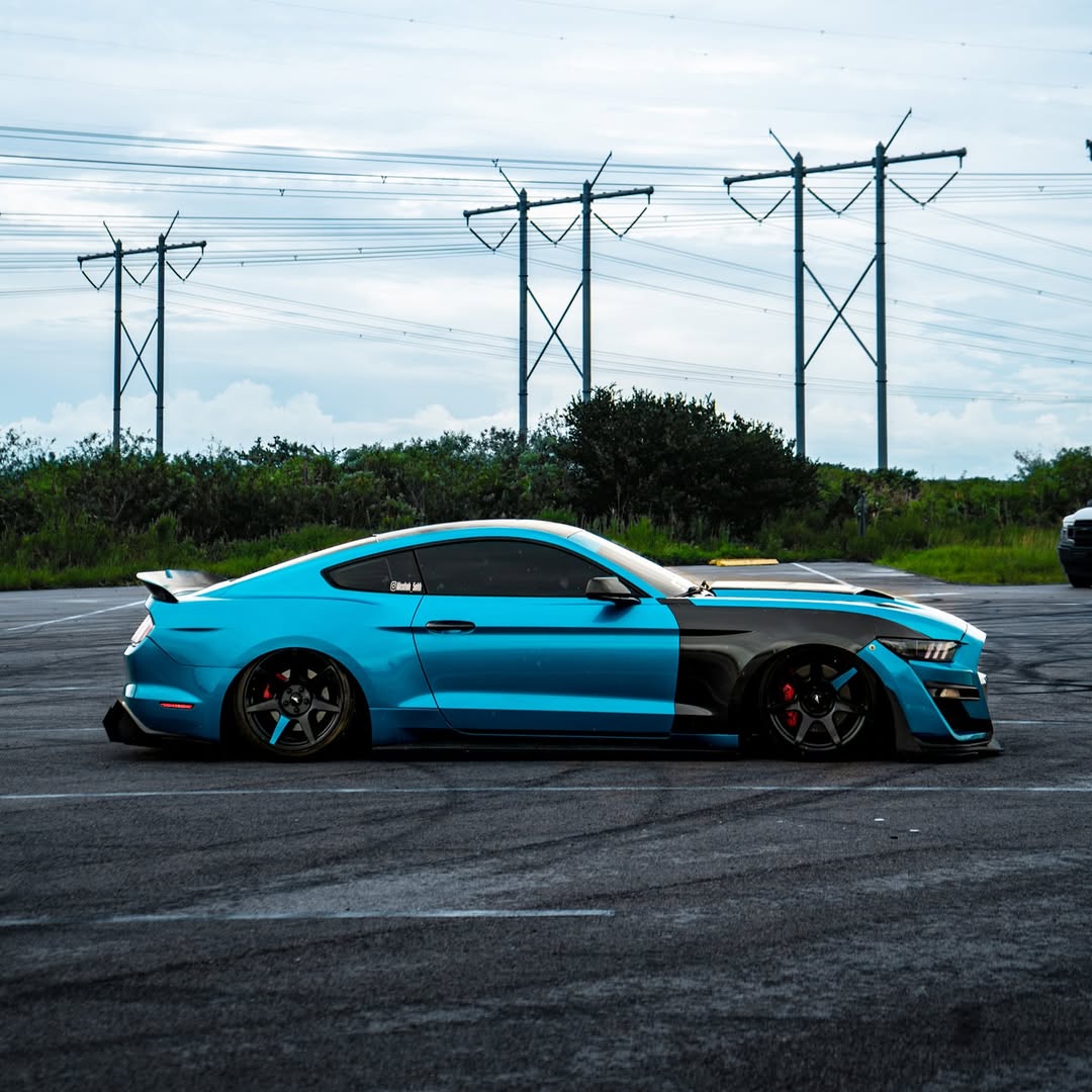 Ravoony Plus Glossy Metallic Atomic Cyan Car Vinyl Wrap