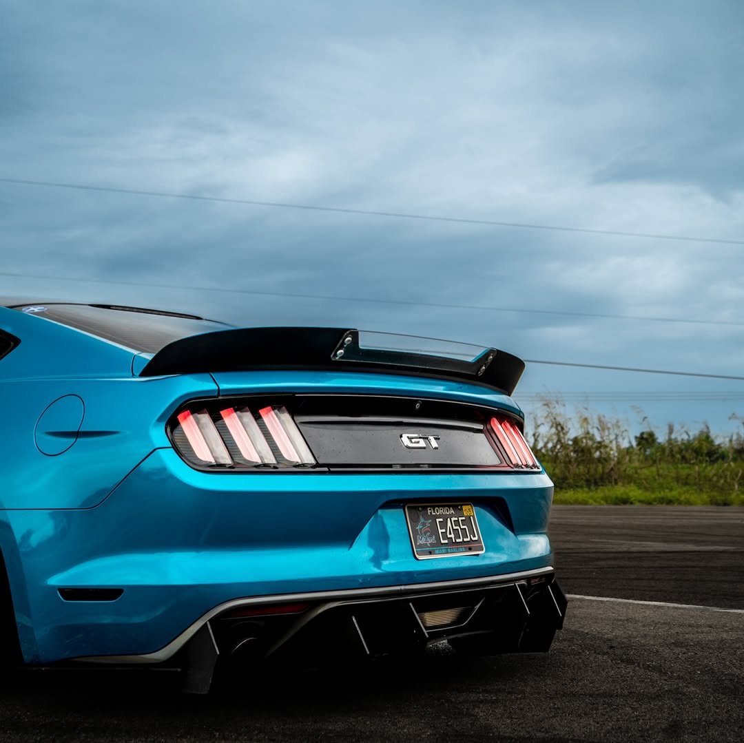 Ravoony Plus Glossy Metallic Atomic Cyan Car Vinyl Wrap