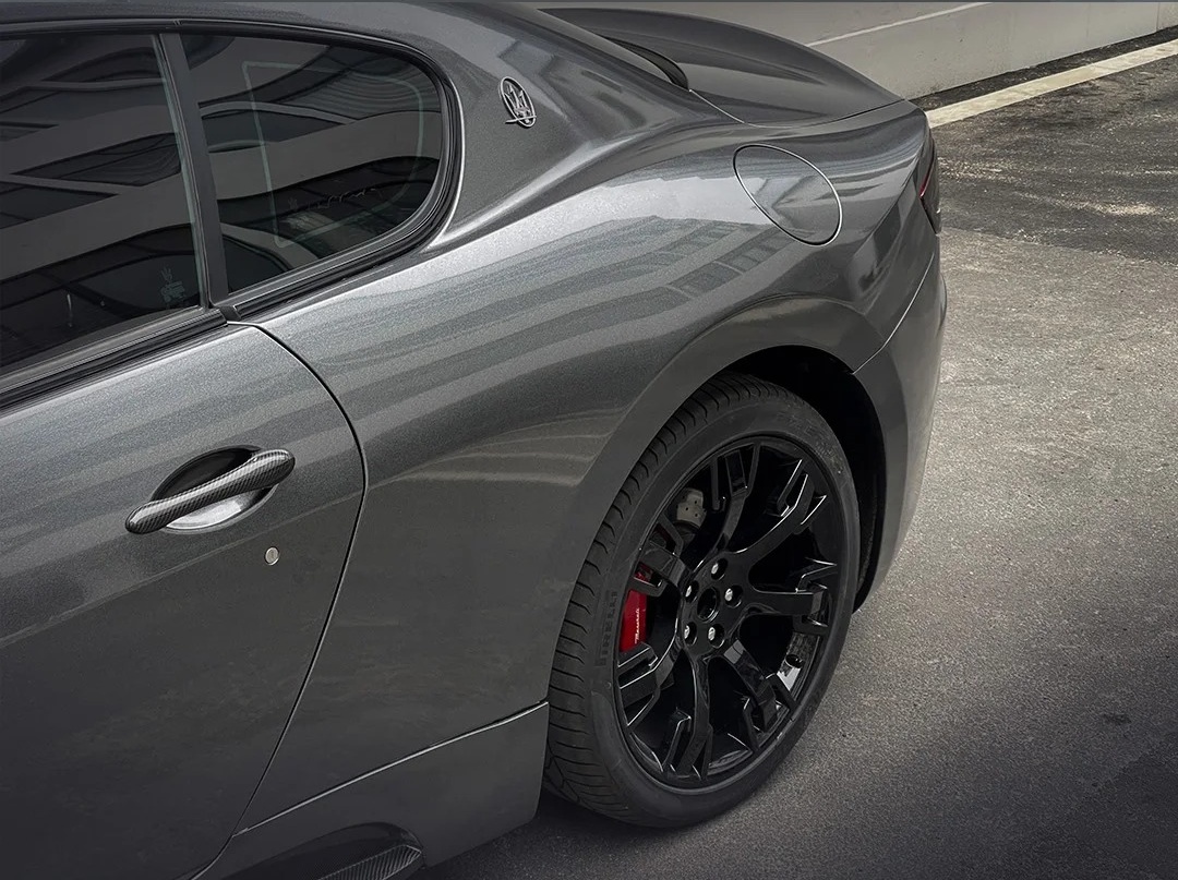 Ravoony Plus Gloss Heavy Metallic Graphite Grey Car Wrap