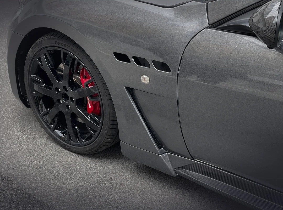 Ravoony Plus Gloss Heavy Metallic Graphite Grey Car Wrap