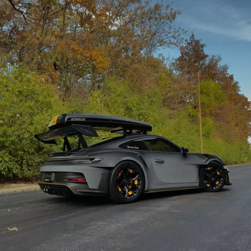 Ravoony Pro TPU Satin Black To White Chameleon PPF Film