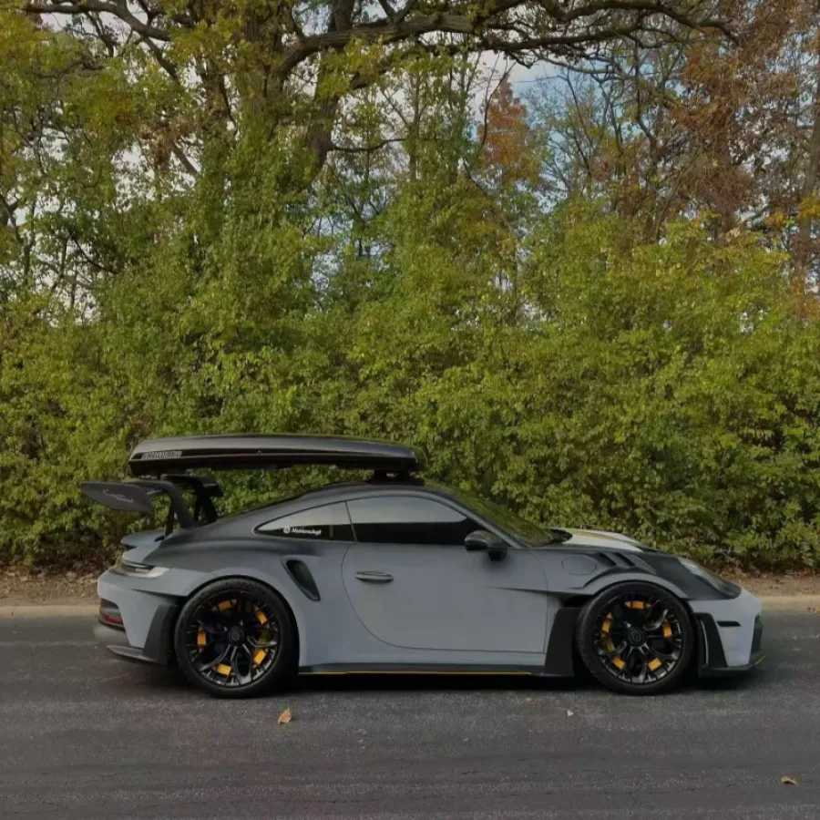 Ravoony Pro TPU Satin Black To White Chameleon PPF Film