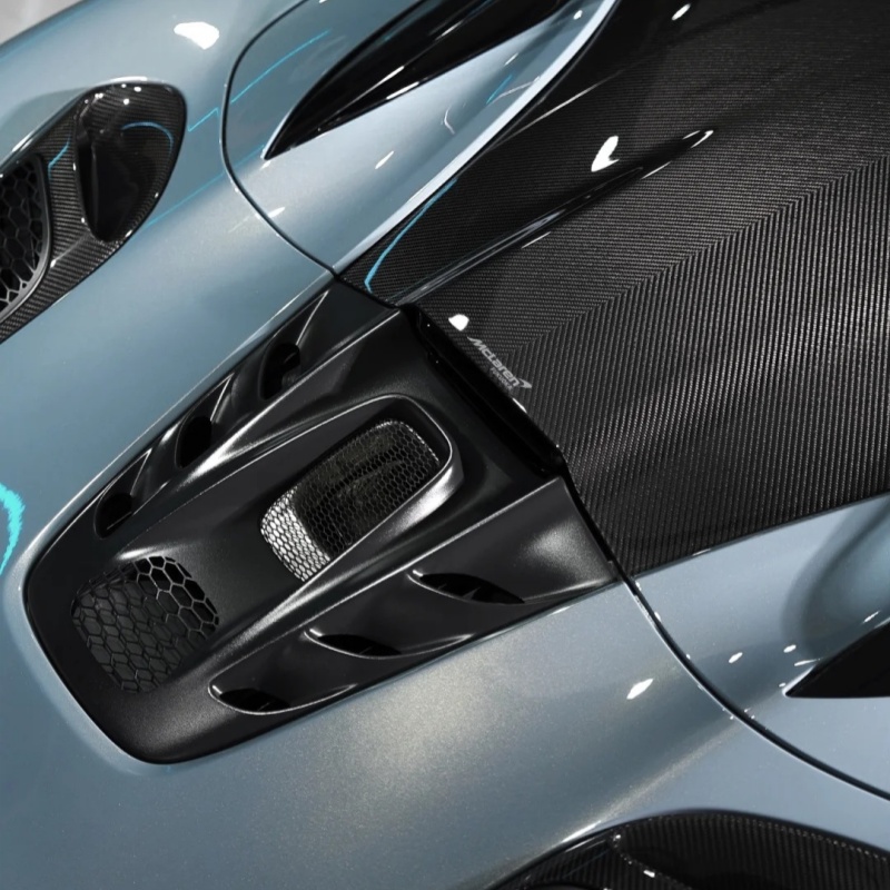 Ravoony Pro TPU Glossy Metallic Color Shift Blue Gold PPF Film