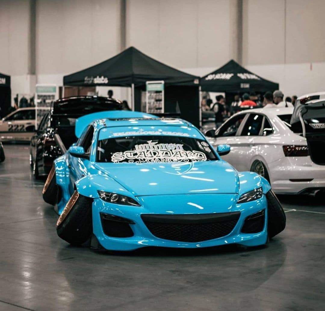 Ravoony Basic PET Glossy Crystal Sky Blue Car Wrap