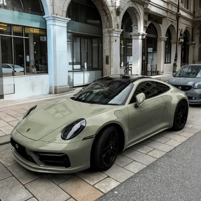 Ravoony Basic PET Gloss Khaki Green Car Vinyl Wrap 02