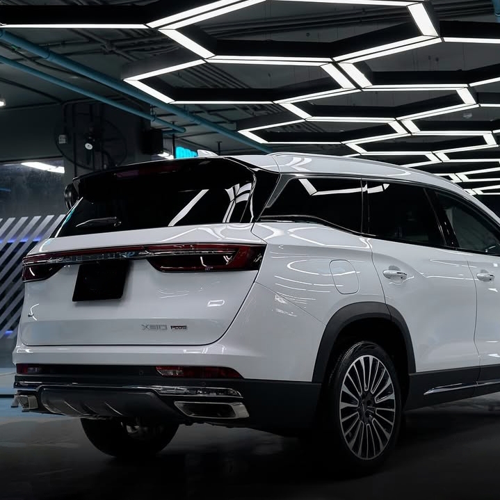 Ravoony Basic PET Glossy Crystal White Car Vinyl Wrap