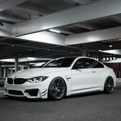 Ravoony Basic PET Glossy Crystal White Car Vinyl Wrap 02