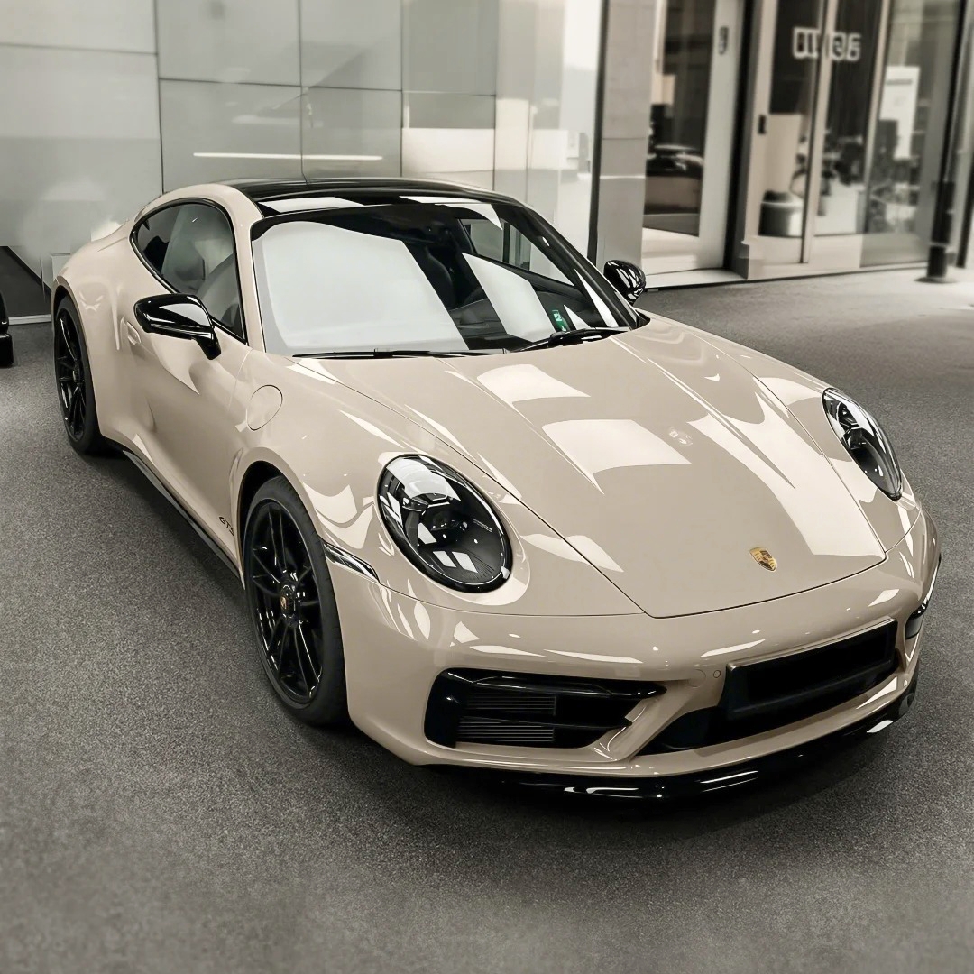 Ravoony Basic PET Glossy Khaki Milan Car Vinyl Wrap