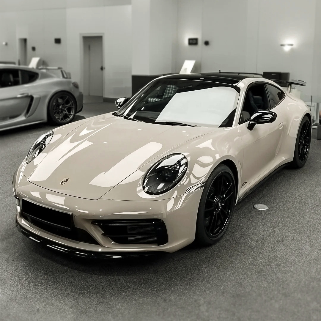 Ravoony Basic PET Glossy Khaki Milan Car Vinyl Wrap