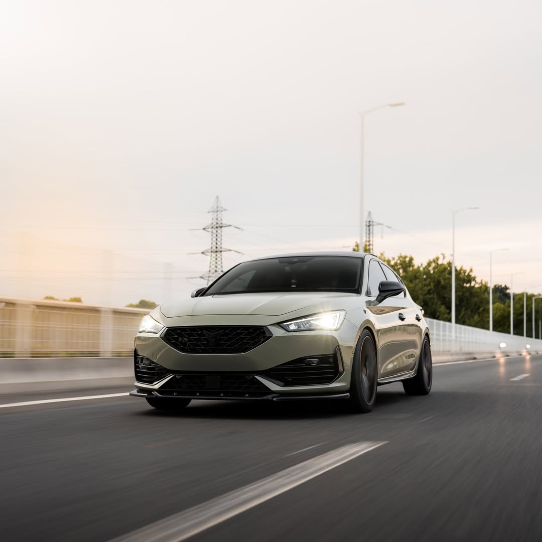 Ravoony Plus PET Gloss Khaki Green Car Vinyl Wrap