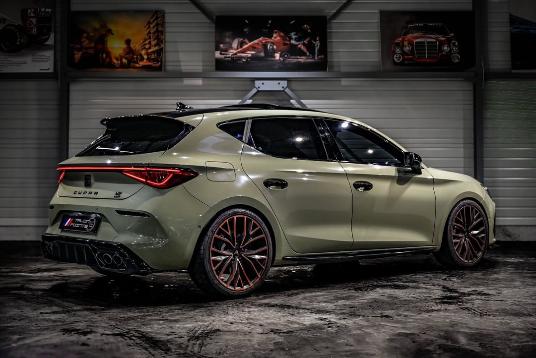 Ravoony Plus PET Gloss Khaki Green Car Vinyl Wrap