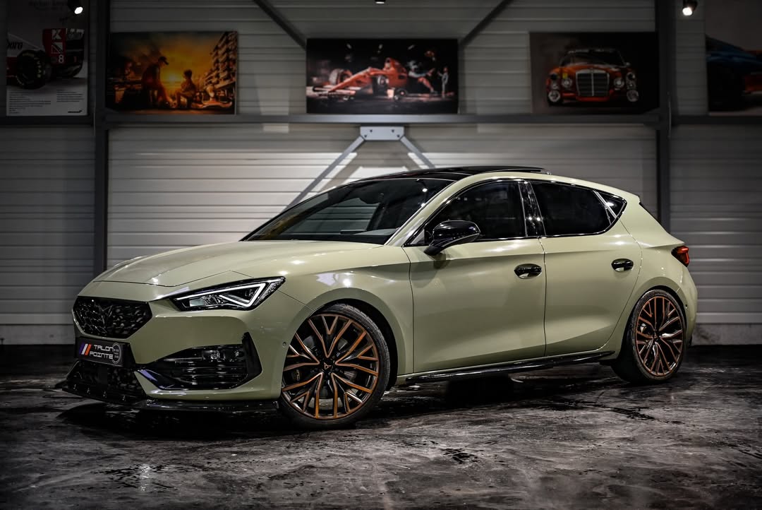 Ravoony Plus PET Gloss Khaki Green Car Vinyl Wrap