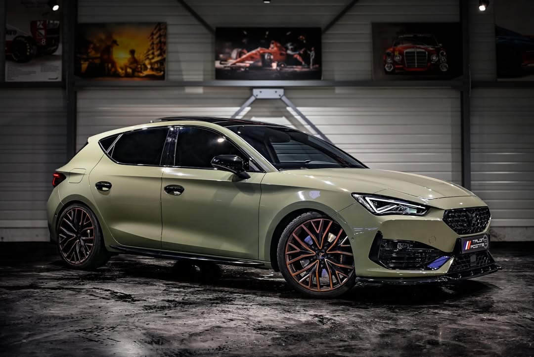 Ravoony Plus PET Gloss Khaki Green Car Vinyl Wrap