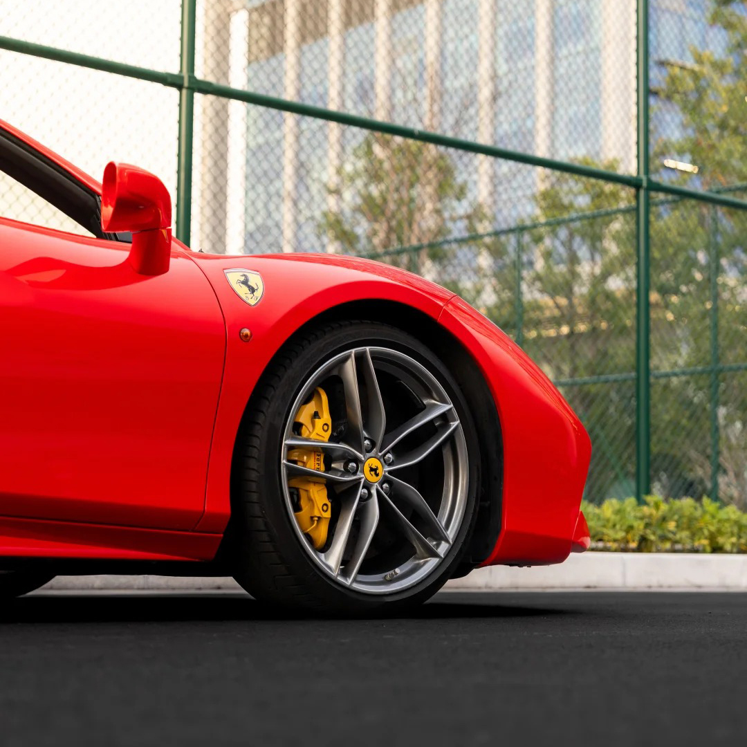 Ravoony Plus PET Glossy Crystal Ferrari Red Vinyl Car Wrap