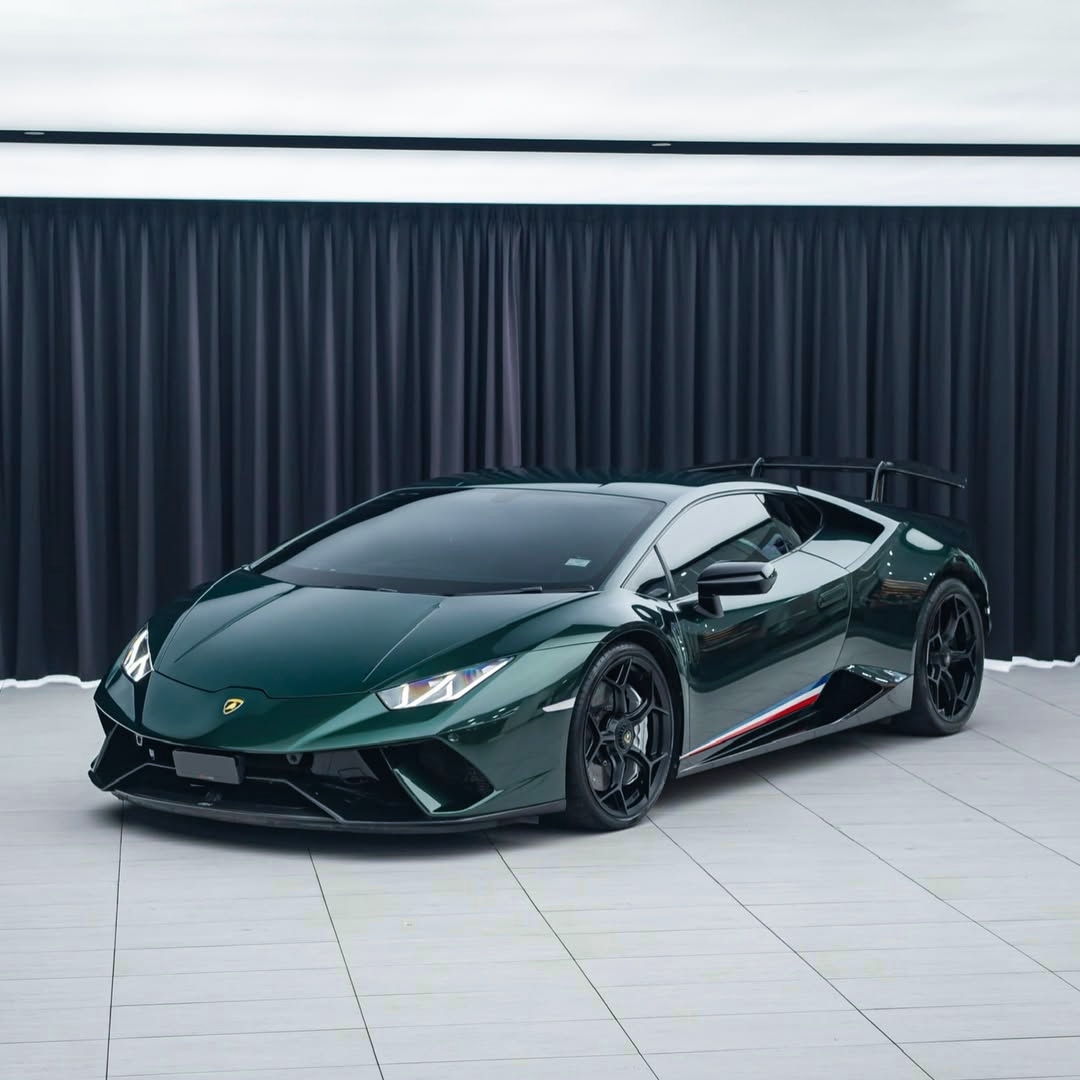 Ravoony Plus Gloss Metallic Midnight Green Car Wrap