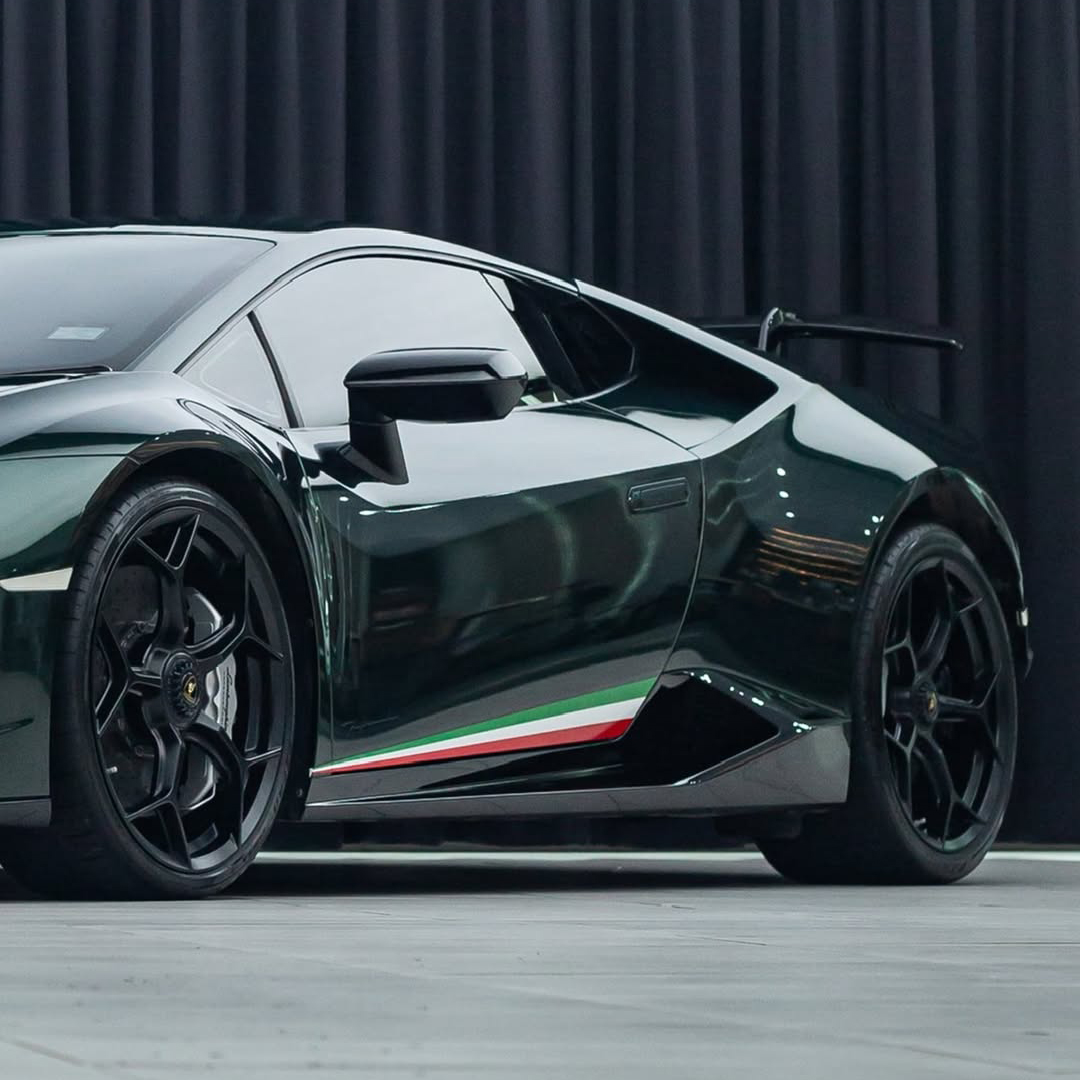 Ravoony Plus Gloss Metallic Midnight Green Car Wrap