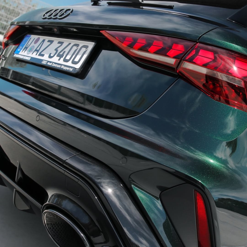 Ravoony Plus Gloss Pearlized Benz Emerald Green Car Vinyl Wrap