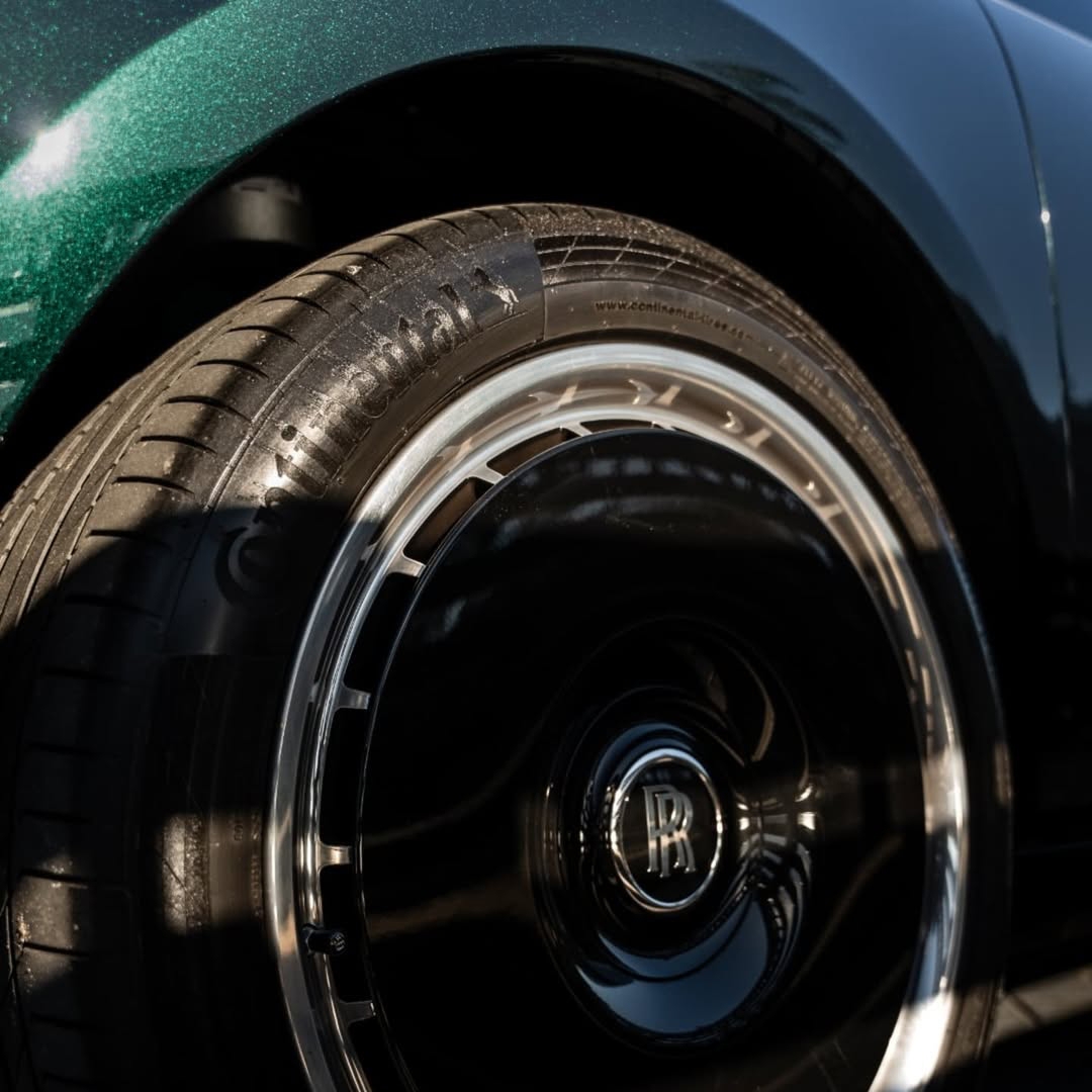 Ravoony Plus Gloss Pearlized Benz Emerald Green Car Vinyl Wrap