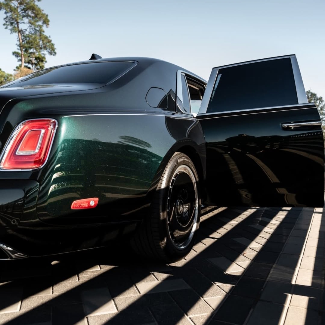 Ravoony Plus Gloss Pearlized Benz Emerald Green Car Vinyl Wrap