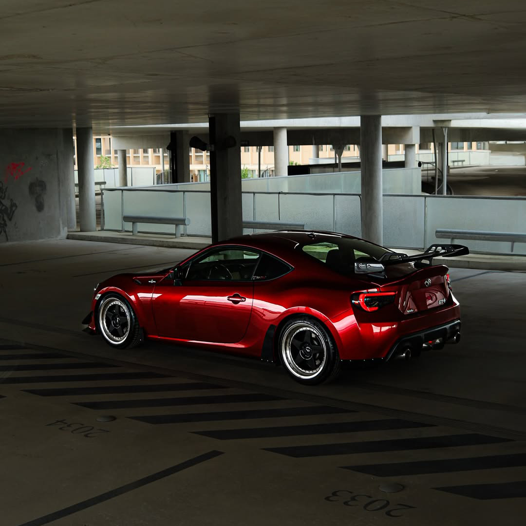 Ravoony Plus PET Tesla Gloss Midnight Cherry Red Vinyl Car Wrap