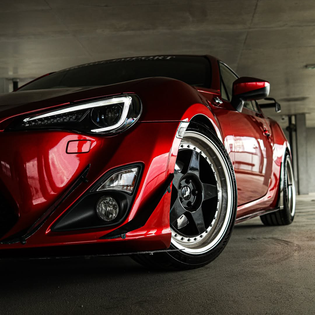 Ravoony Plus PET Tesla Gloss Midnight Cherry Red Vinyl Car Wrap