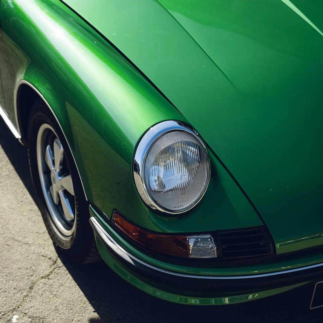 Ravoony Pro TPU Glossy Metallic Aurora Green PPF Film