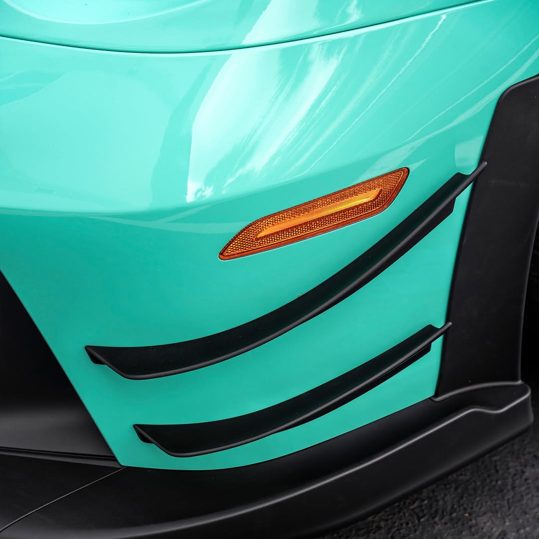Ravoony Plus PET Glossy Porsche Mint Green Car Wrap