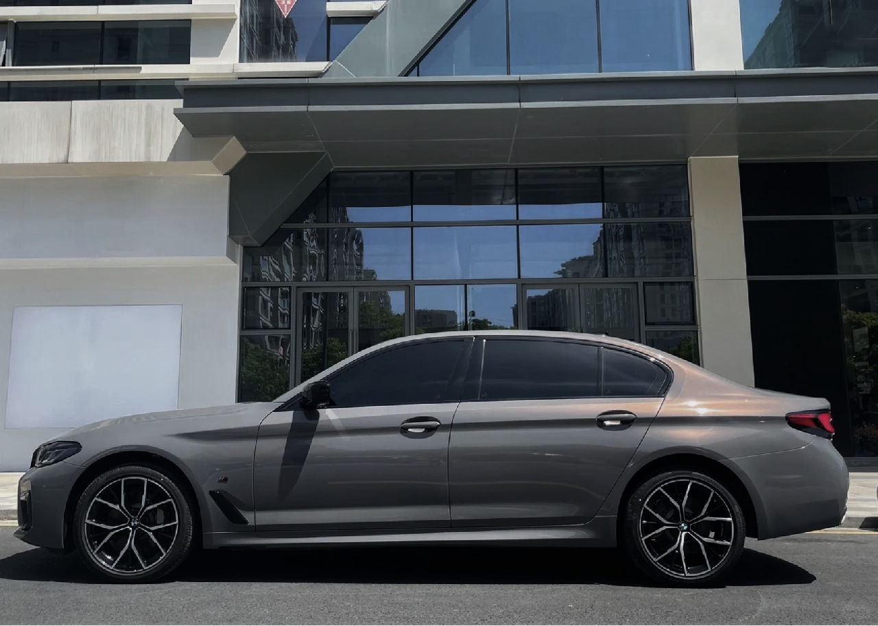 Ravoony Plus BMW Gloss Bernina Grey Car Vinyl Wrap